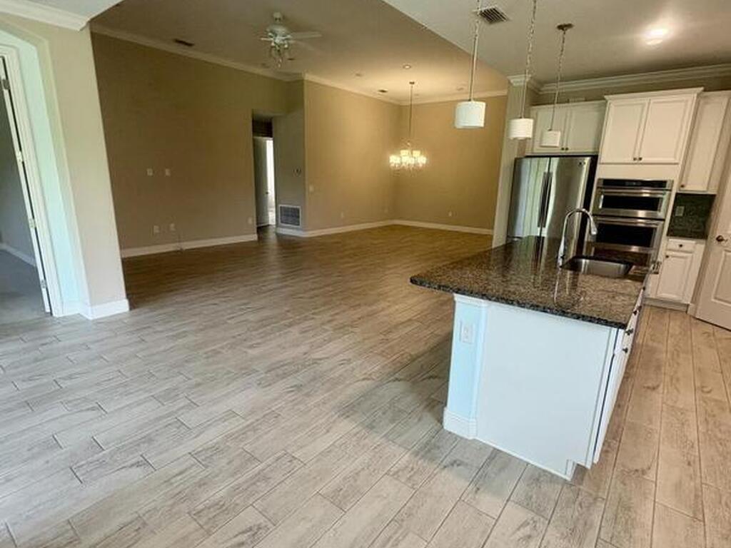 5237 Kirkwall Circle, Suntree, FL 32940