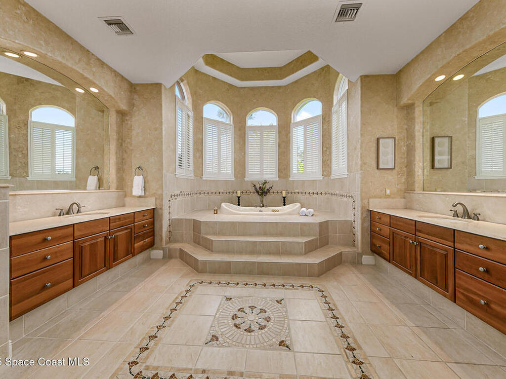 425 Baytree Drive, Suntree, FL 32940