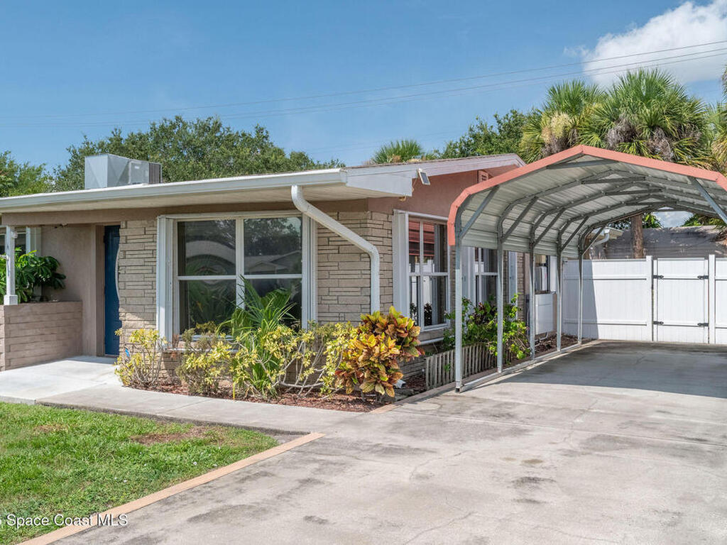 421 4th Street, Merritt Island, FL 32953