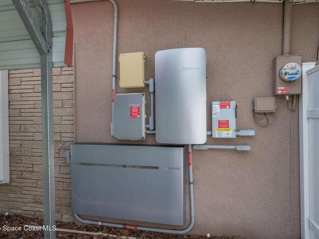 421 4th Street, Merritt Island, FL 32953