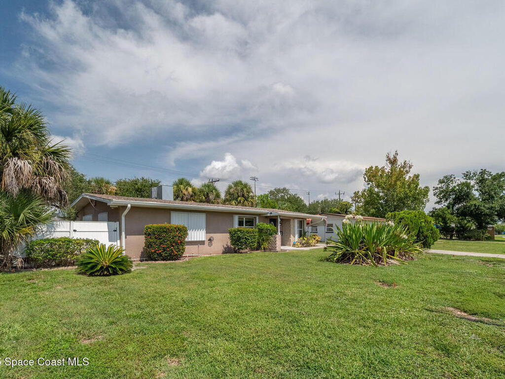 421 4th Street, Merritt Island, FL 32953
