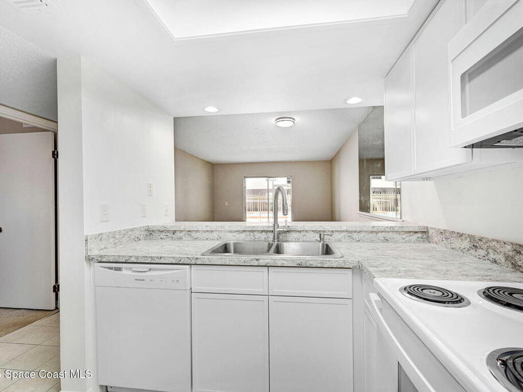 2962 Sir Hamilton Circle, Titusville, FL 32780