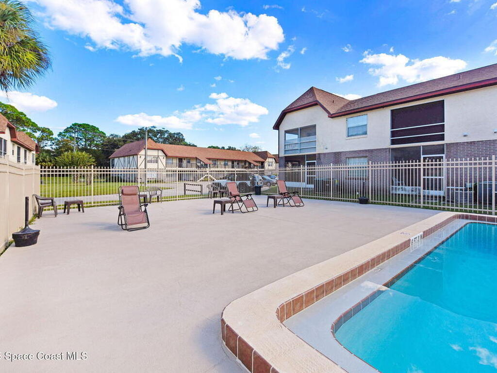 2962 Sir Hamilton Circle, Titusville, FL 32780