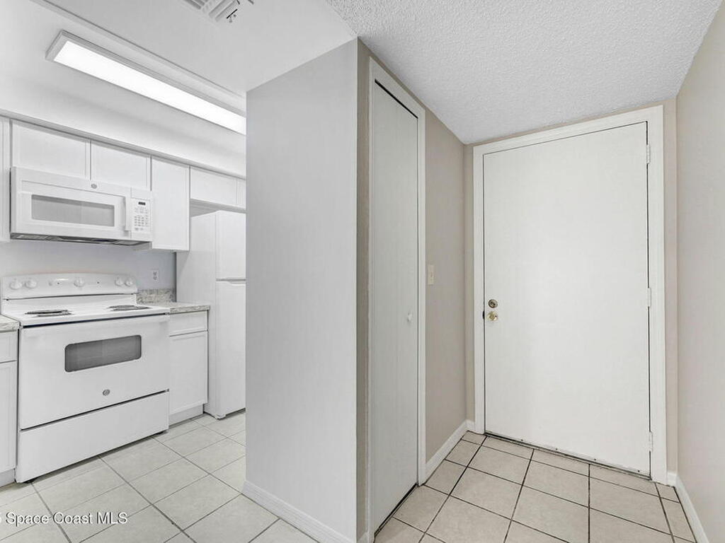 2962 Sir Hamilton Circle, Titusville, FL 32780