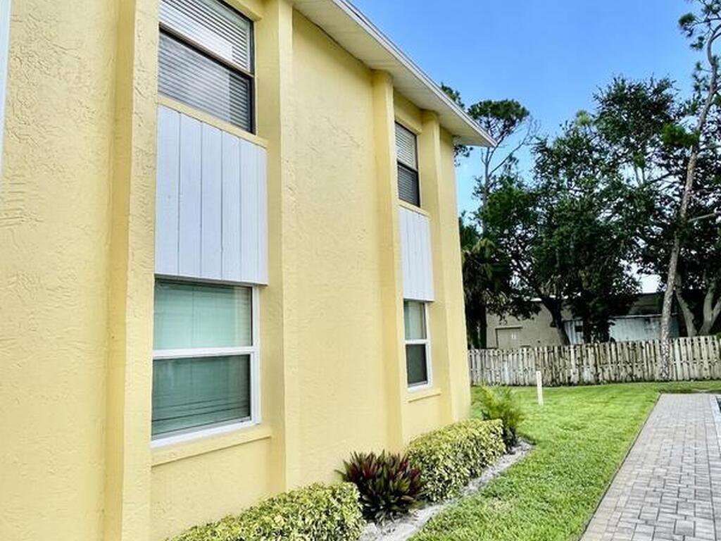 594 N Wickham Road, Melbourne, FL 32935