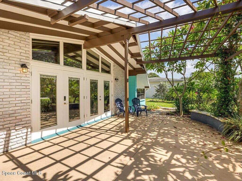 936 Santa Cruz Road, Cocoa Beach, FL 32931