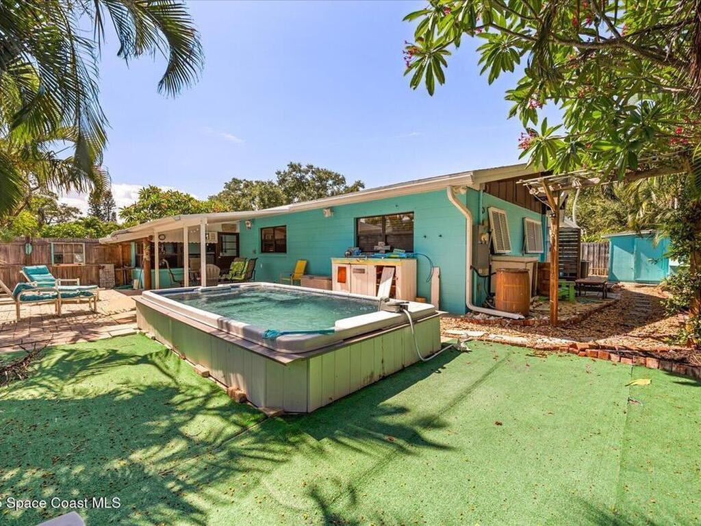 936 Santa Cruz Road, Cocoa Beach, FL 32931