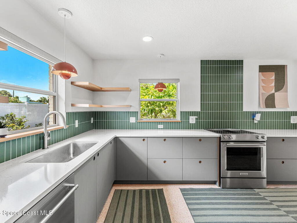 298 Harwood Avenue, Satellite Beach, FL 32937