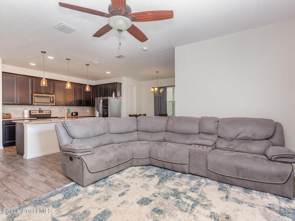 3833 Loon Lane, Sanford, FL 32771