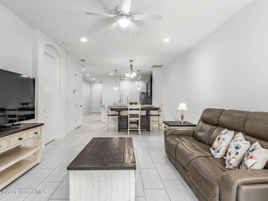 7963 Loren Cove Drive, Melbourne, FL 32940