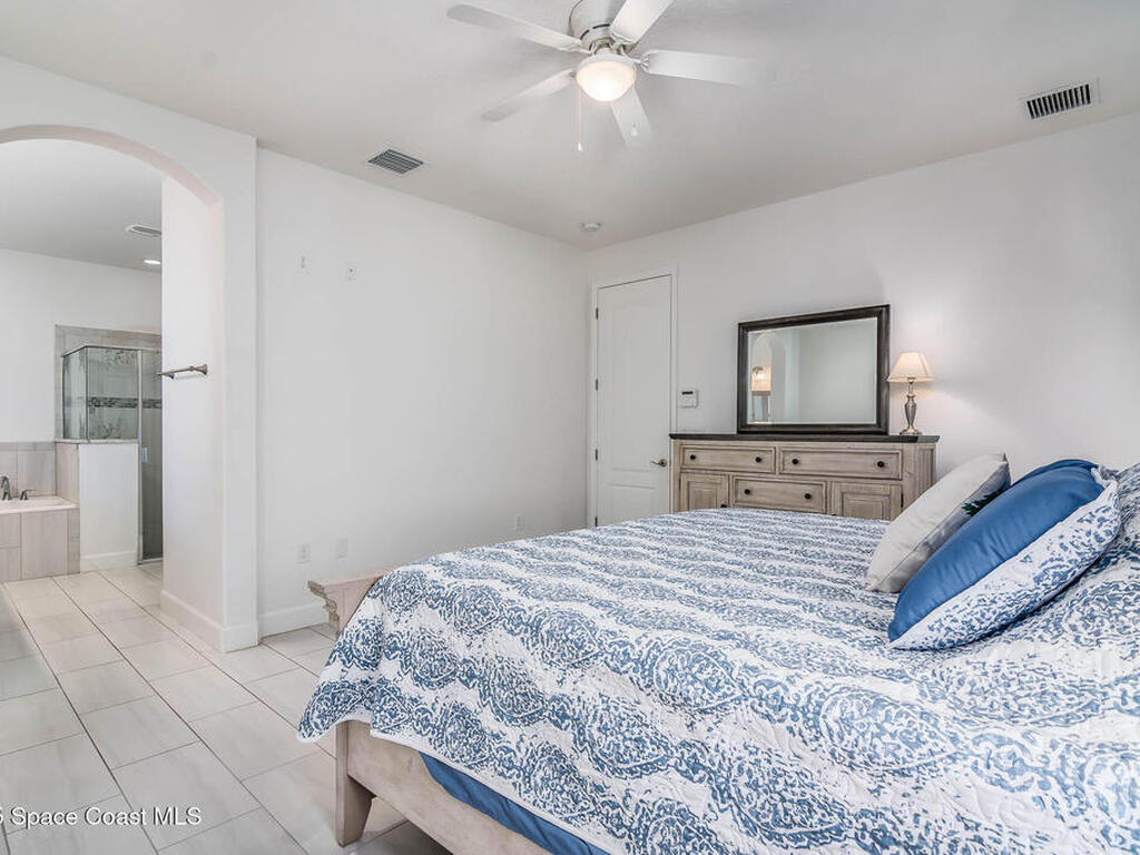 7963 Loren Cove Drive, Melbourne, FL 32940