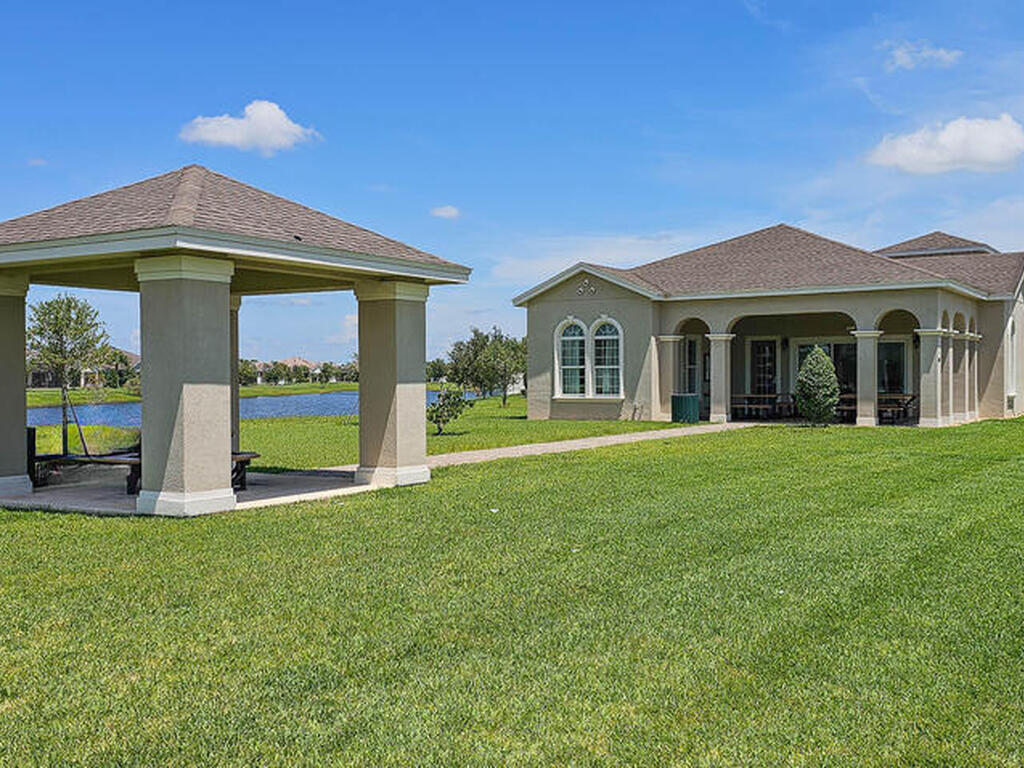 7963 Loren Cove Drive, Melbourne, FL 32940