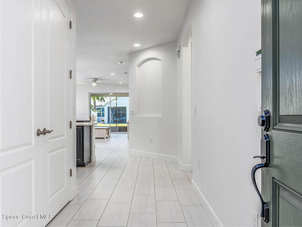 7963 Loren Cove Drive, Melbourne, FL 32940