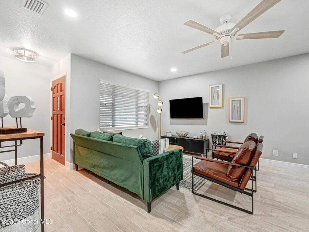 527 Wilson Avenue, Satellite Beach, FL 32937