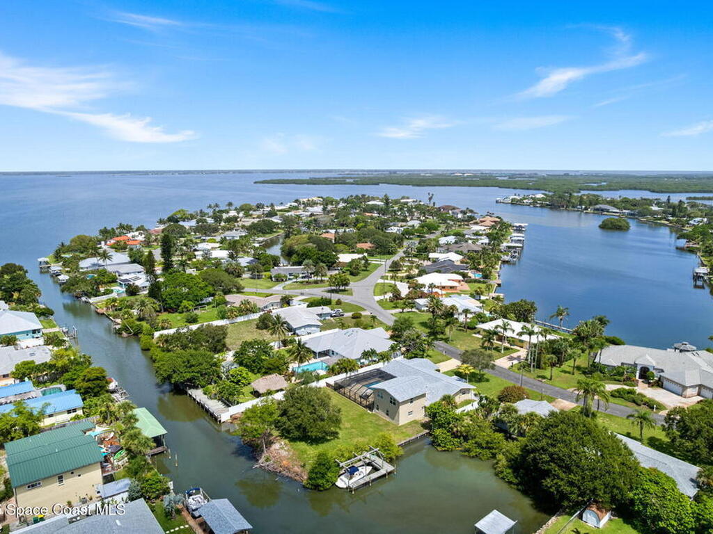 1529 Bay Shore Drive, Cocoa Beach, FL 32931