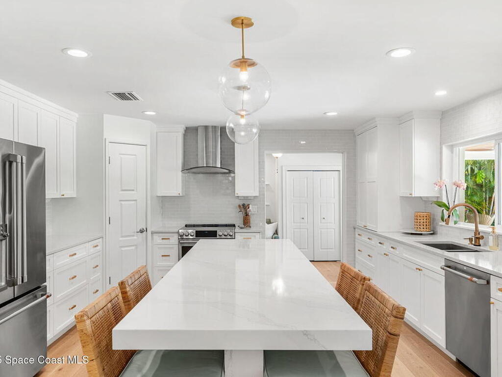 606 Hibiscus Trail, Melbourne Beach, FL 32951