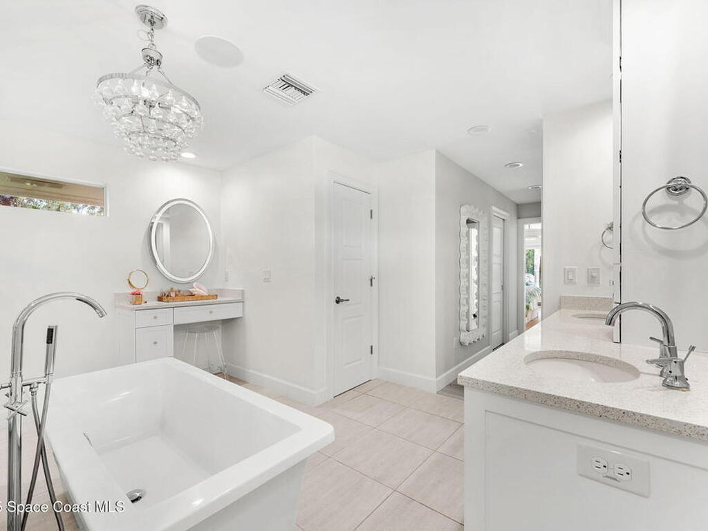 606 Hibiscus Trail, Melbourne Beach, FL 32951