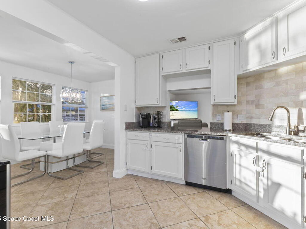 1907 Aynsley Way, Vero Beach, FL 32966