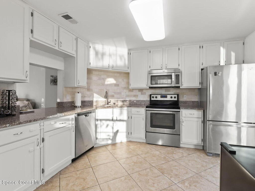 1907 Aynsley Way, Vero Beach, FL 32966