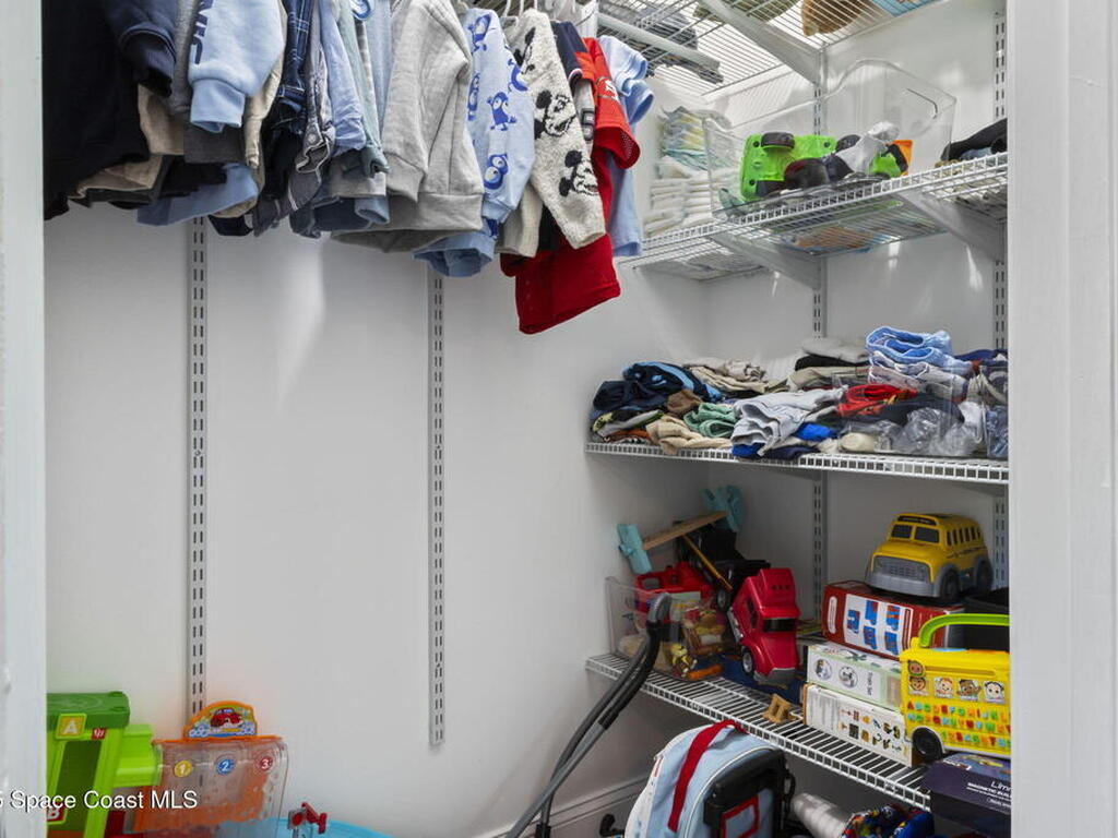 1907 Aynsley Way, Vero Beach, FL 32966