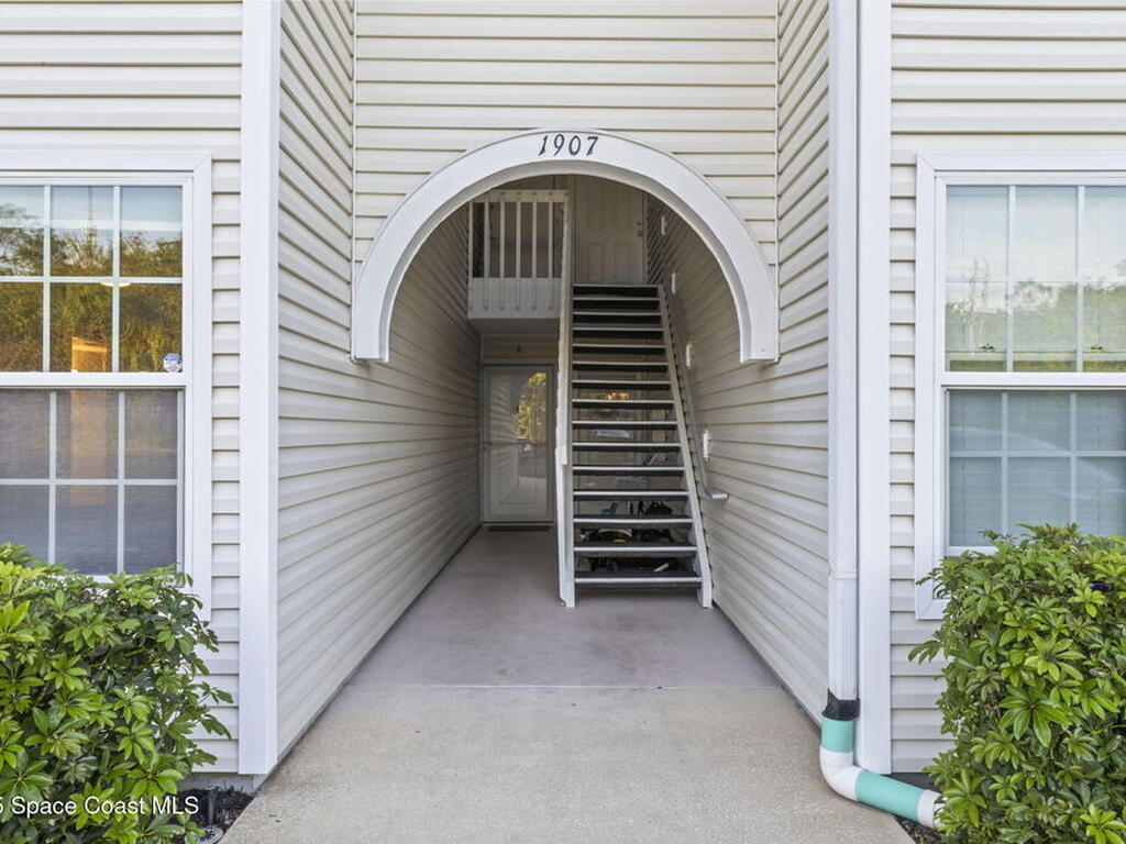 1907 Aynsley Way, Vero Beach, FL 32966