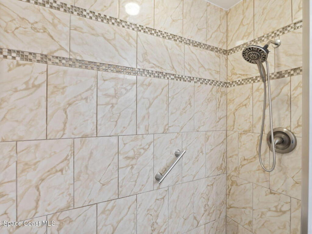 1907 Aynsley Way, Vero Beach, FL 32966