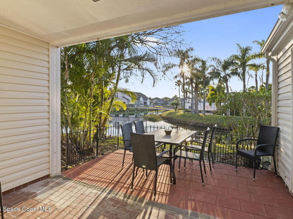 1907 Aynsley Way, Vero Beach, FL 32966