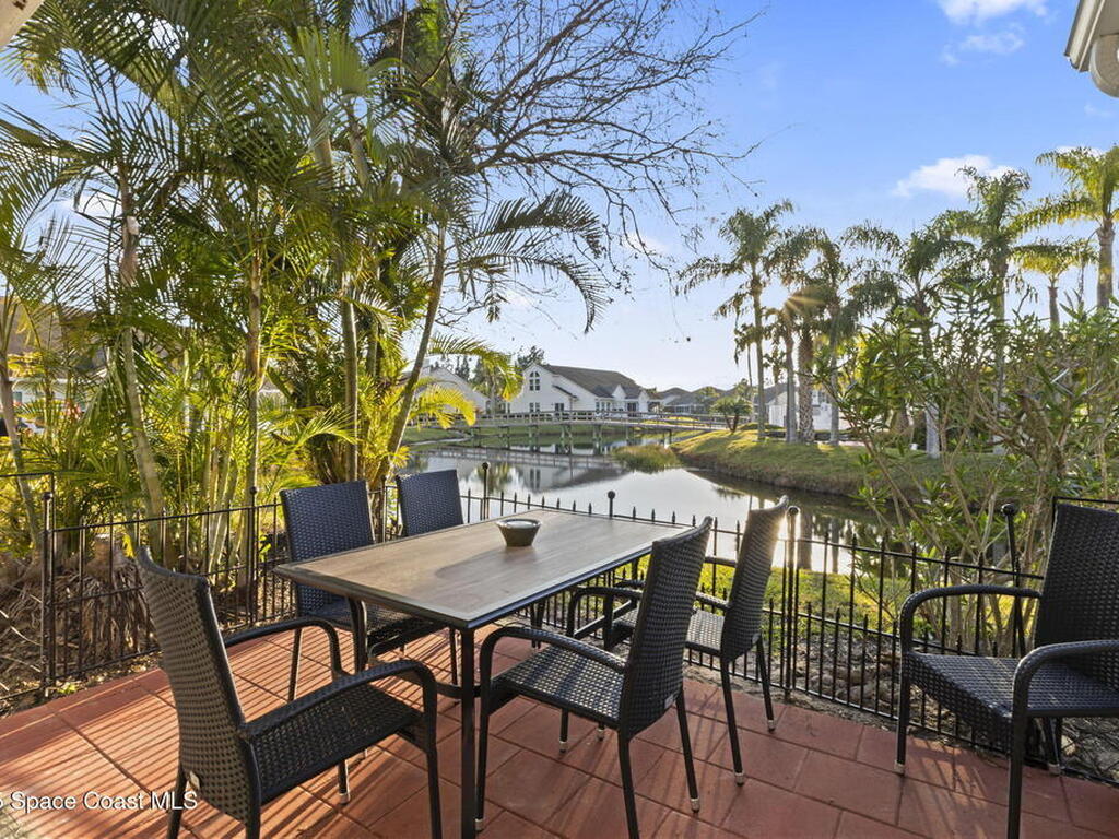 1907 Aynsley Way, Vero Beach, FL 32966