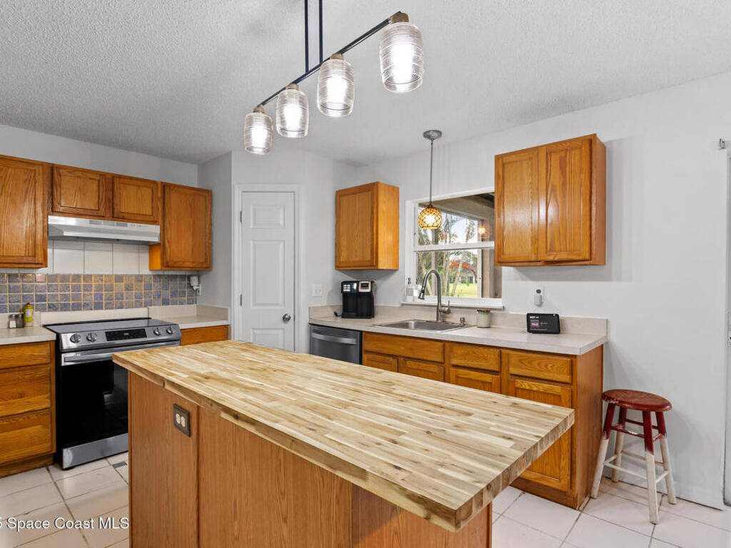 1736 Las Palmos Drive, Palm Bay, FL 32908