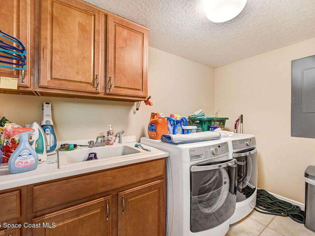 1085 Highway A1A, Satellite Beach, FL 32937