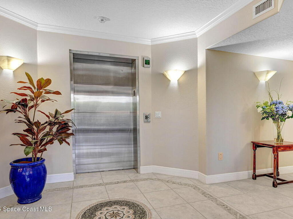 1085 Highway A1A, Satellite Beach, FL 32937