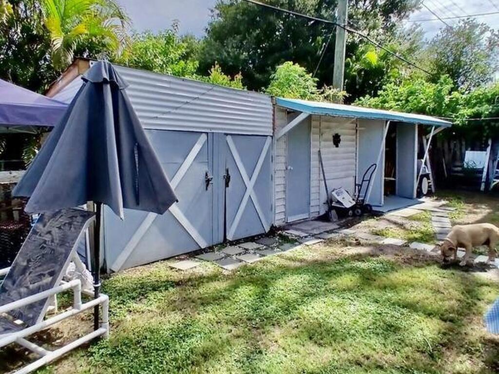 575 Nora Avenue, Merritt Island, FL 32952