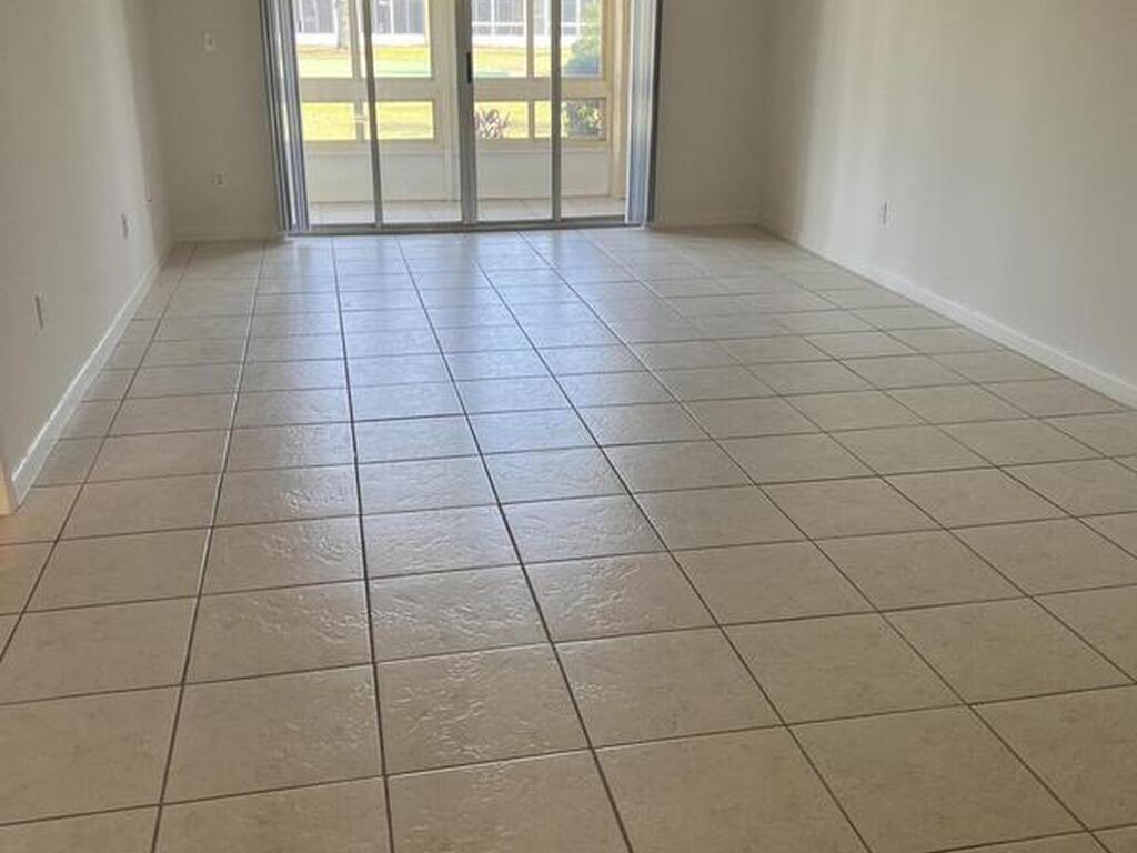 2135 N Courtenay Parkway, Merritt Island, FL 32953