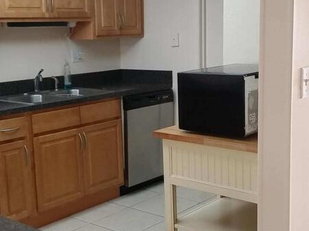 2135 N Courtenay Parkway, Merritt Island, FL 32953