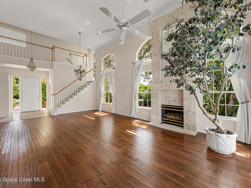 853 Suntree Woods Drive, Melbourne, FL 32940