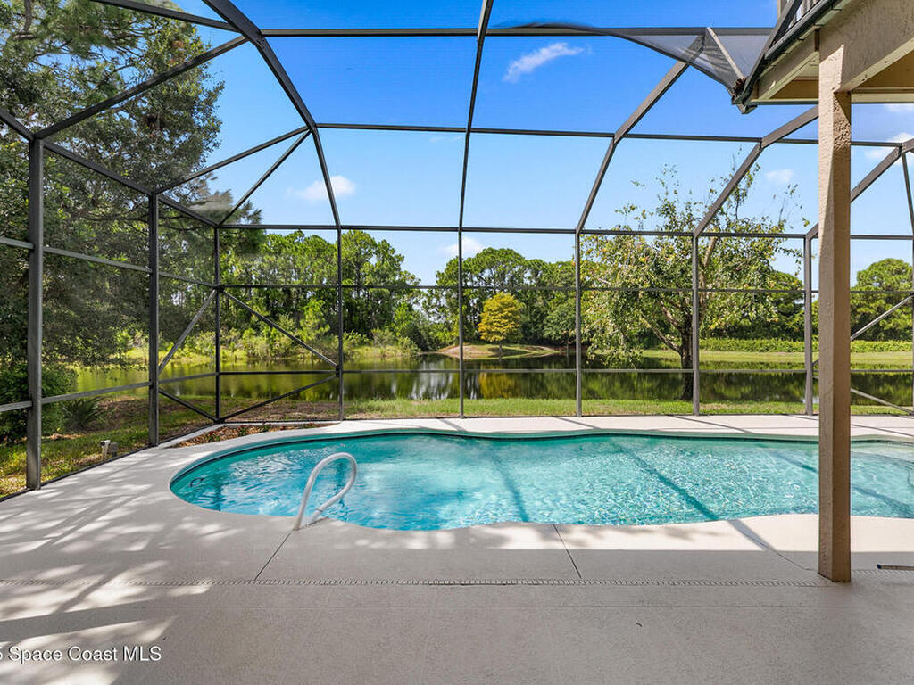 853 Suntree Woods Drive, Melbourne, FL 32940