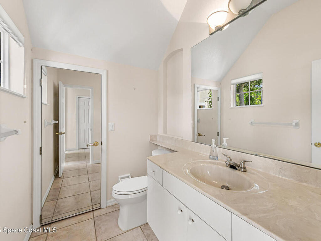 853 Suntree Woods Drive, Melbourne, FL 32940