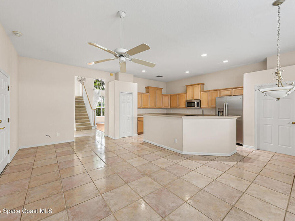 853 Suntree Woods Drive, Melbourne, FL 32940