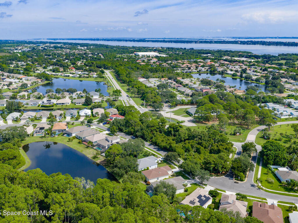 853 Suntree Woods Drive, Melbourne, FL 32940