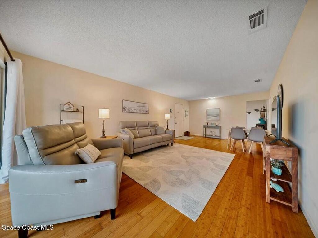 2050 Oleander Boulevard, Fort Pierce, FL 34950