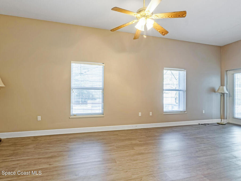 5680 Seminole Street, Mims, FL 32754