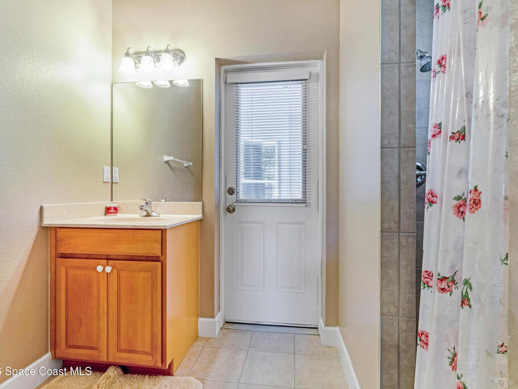 5680 Seminole Street, Mims, FL 32754