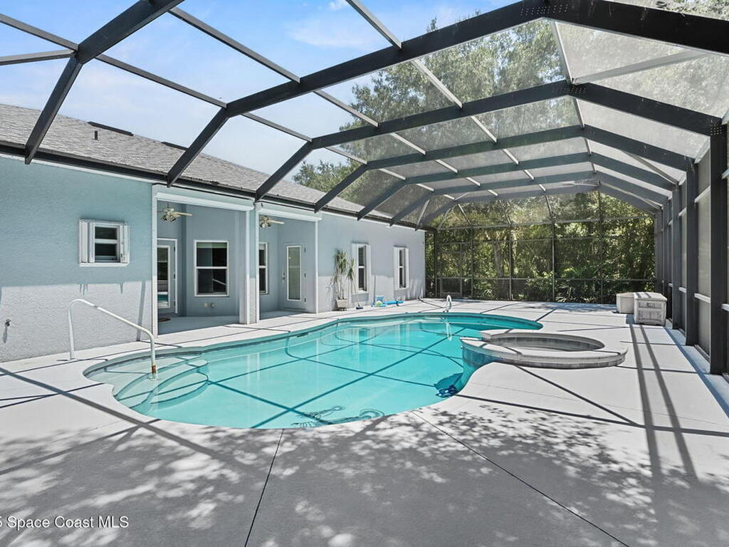 5680 Seminole Street, Mims, FL 32754