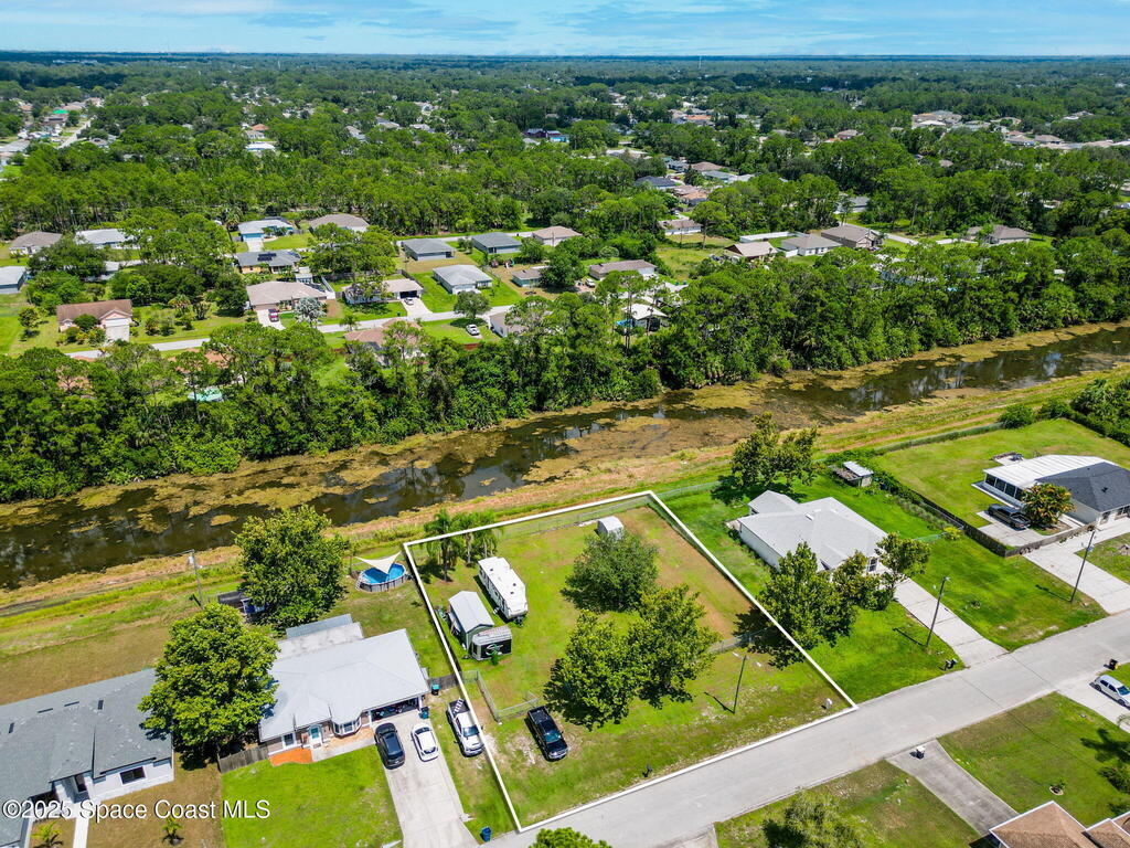 847 Tejon Avenue, Palm Bay, FL 32908