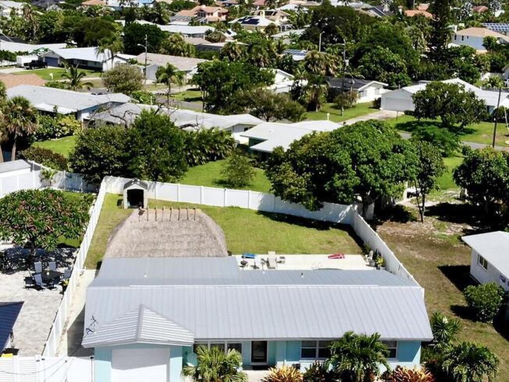 2060 Bonita Avenue, Melbourne Beach, FL 32951