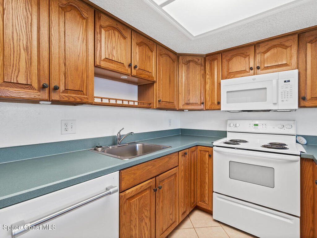 5801 N Atlantic Avenue, Cape Canaveral, FL 32920