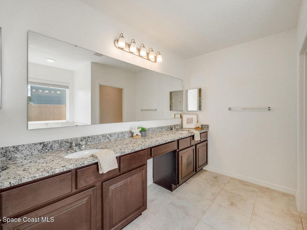 920 Bear Lake Drive, Rockledge, FL 32955