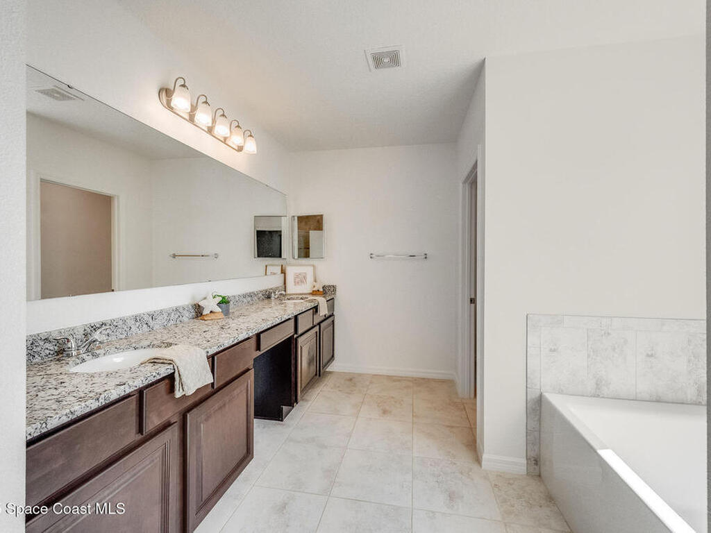 920 Bear Lake Drive, Rockledge, FL 32955