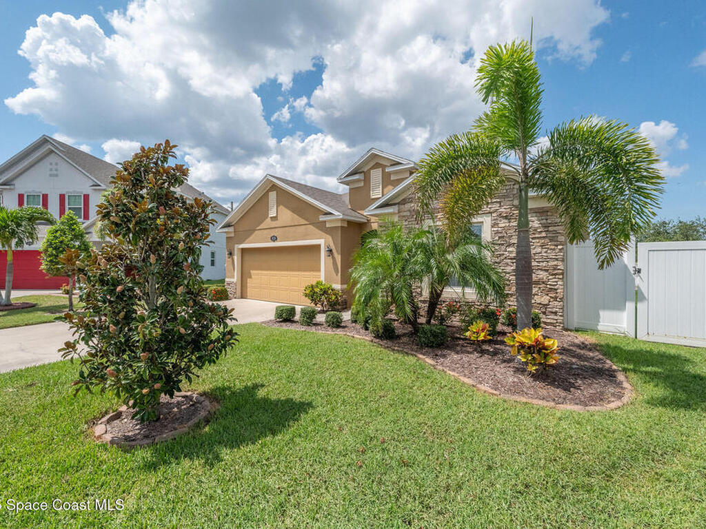 920 Bear Lake Drive, Rockledge, FL 32955