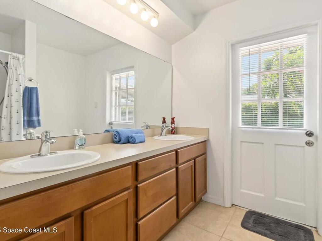 1871 Bel Court, Indialantic, FL 32903